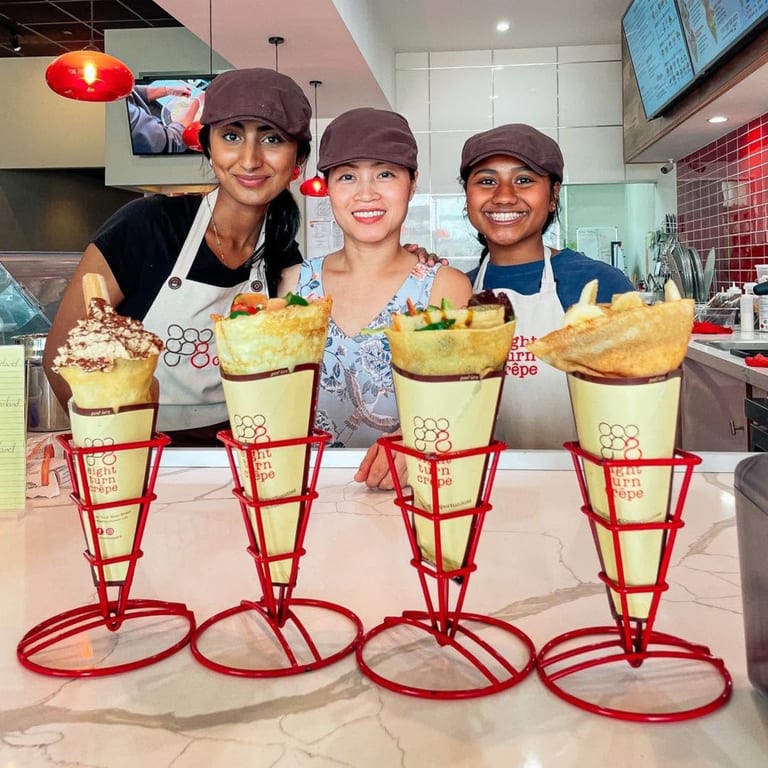 Chefs Travel to Your Venue and Cook Live